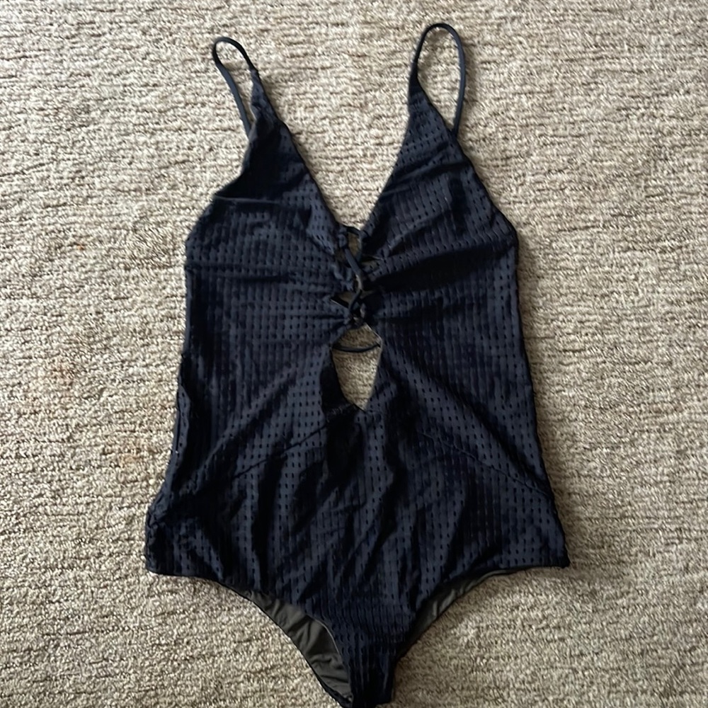 Acacia Black Mesh Kokomo OG M Med Medium